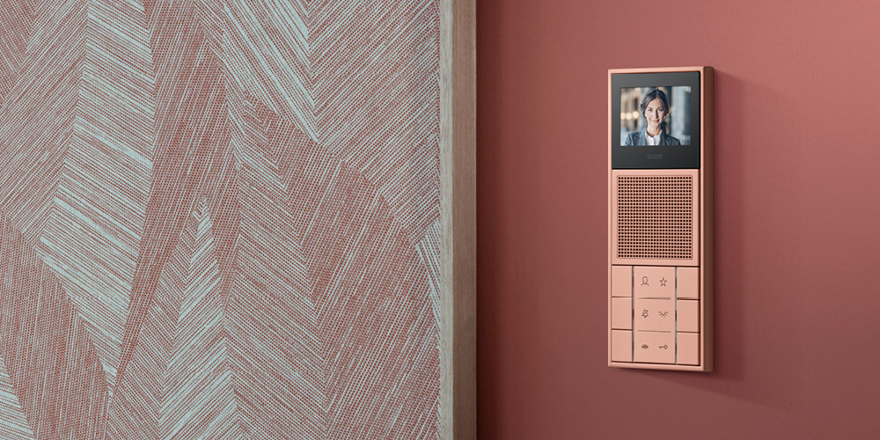 JUNG Türkommunikation bei Solartech MV in Lützow